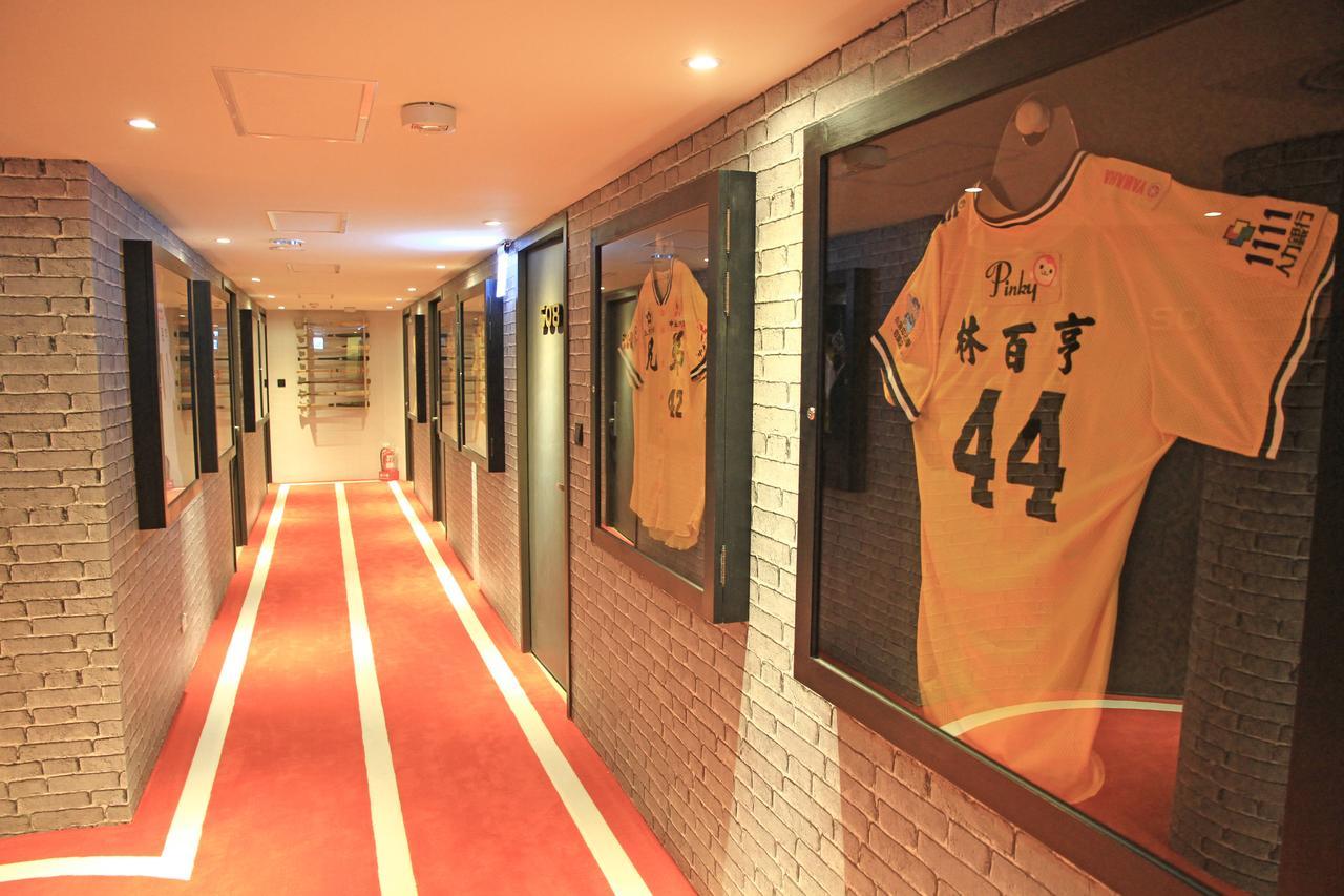 La Hotel-Baseball Theme Hall Kaohsiung Exterior photo